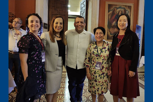 Left to Right: Dr. Frida Rosenblum, (University of Alabama Hospital); Dr. Silvia Hernandez, (Universidad Autónoma de Nuevo León in Monterrey ); meeting organizer Dr. Angel Fomperoza (Universidad Nacional Autónoma de México); Dr. Ritu Nayar (Northwestern Medical Group); Dr. Jiang